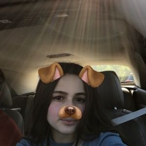 Meet your Posher, Julia